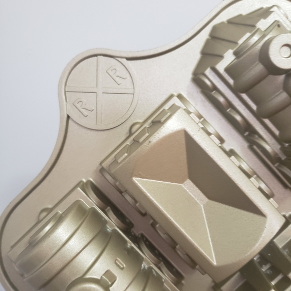 Nordic Ware Train Cake Pan 5 Cups - Picture 12 of 12